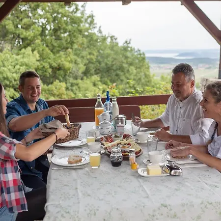 Gella Kúria Affittacamere *