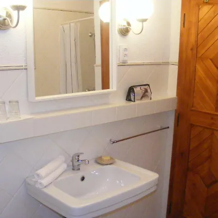 بيت ضيافة Gella Kuria *