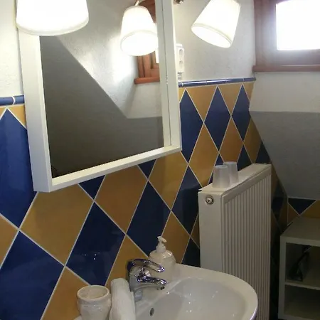 Gella Kuria Balatonszolos