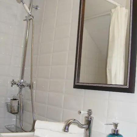 بيت ضيافة Gella Kuria