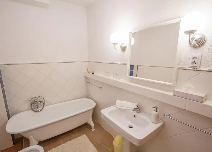 Gella Kuria Casa de hóspedes Balatonszolos