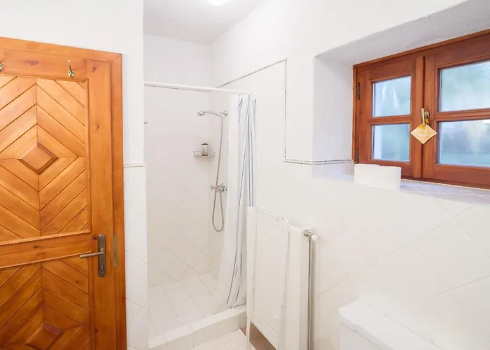 Gella Kuria * Balatonszolos