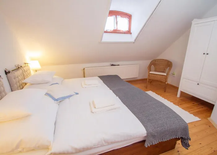 Гостевой дом Gella Kuria *