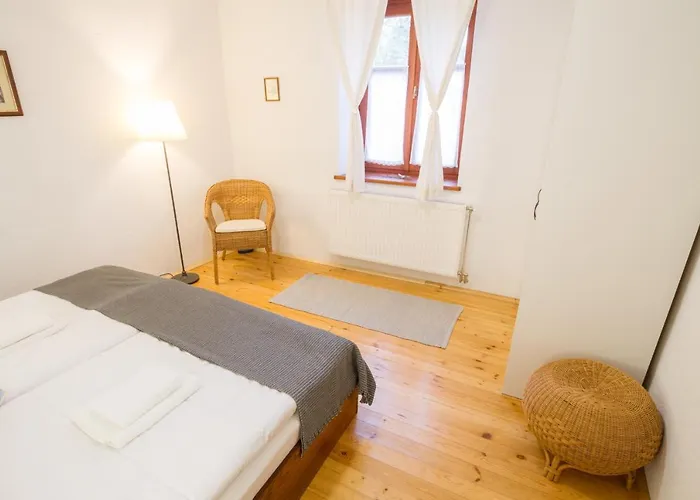 Gella Kuria * Balatonszolos