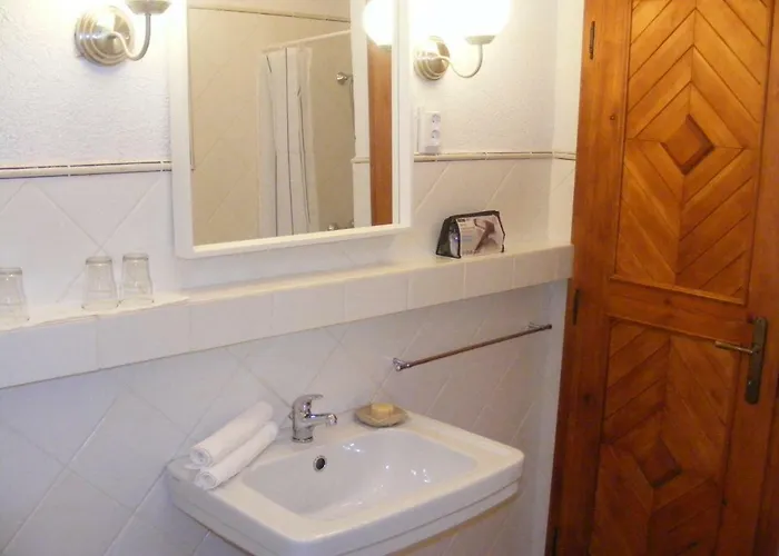 Casa de hóspedes Gella Kuria *