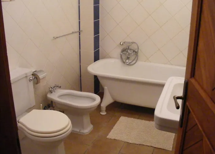 Gella Kuria Casa de hóspedes Balatonszolos